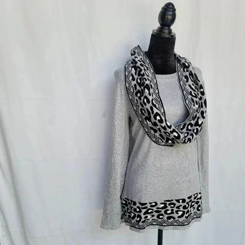 NWT Croft & Barrow Woman Sweater Gray Black Attached Scarf M Lightweight Knit - Picture 4 of 12